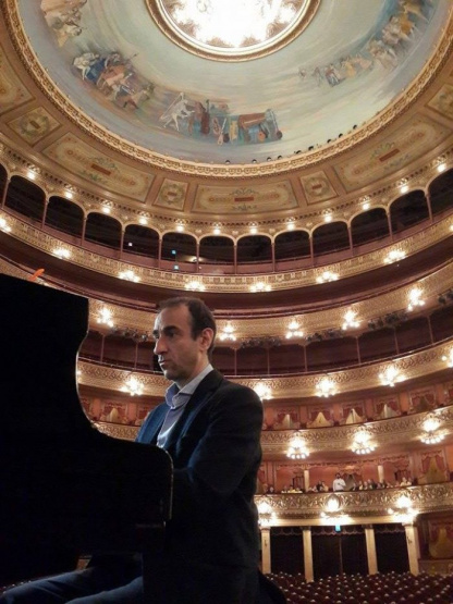 El pianista solista del Teatro Colón, José Luis Juri, este jueves en el Independencia